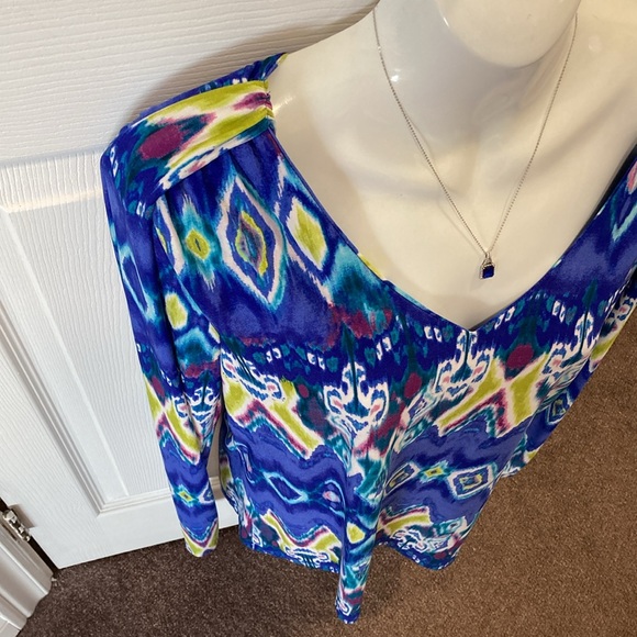 Jones New York Long Sleeve Blue V-Neck Top & Epaulette Design - Size Large - Picture 9 of 9